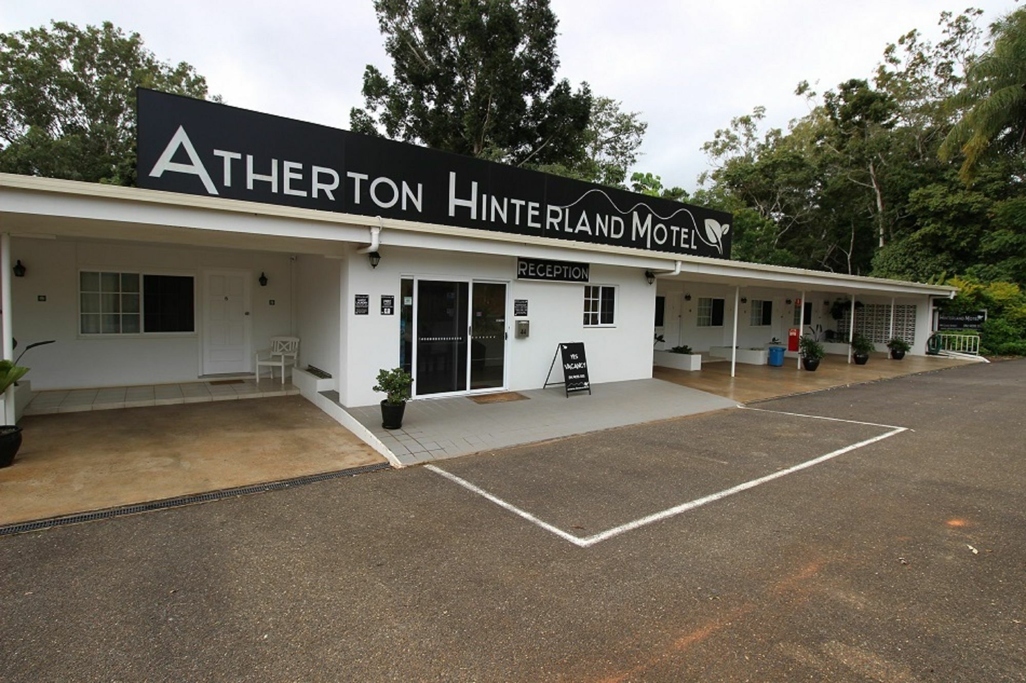 Atherton Hinterland Motel Extérieur photo